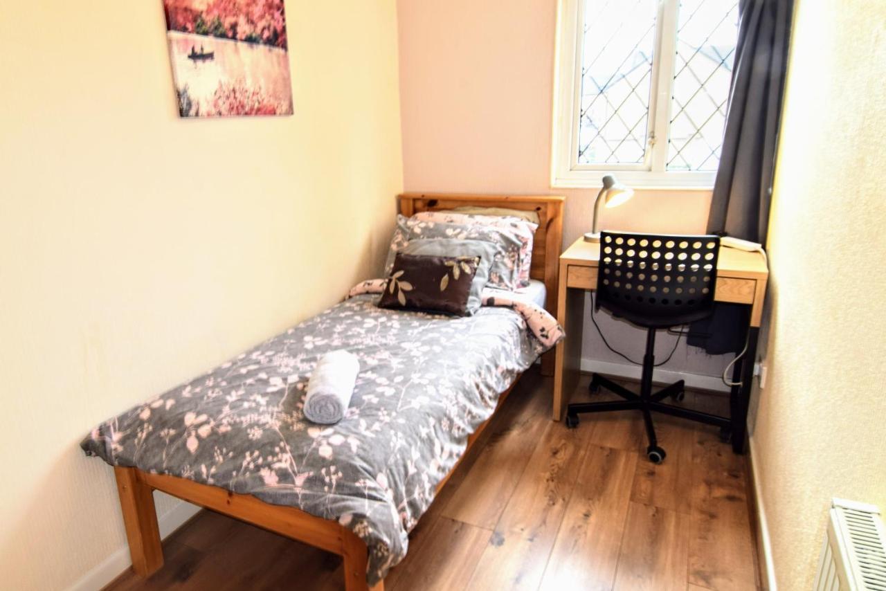The Chinatown Home - Private Garden, Netflix, Bbq & Bar Birmingham Esterno foto