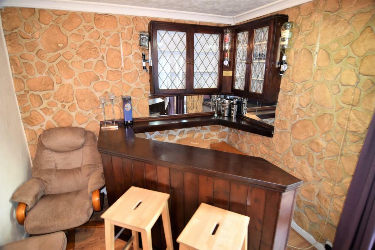 The Chinatown Home - Private Garden, Netflix, Bbq & Bar Birmingham Esterno foto